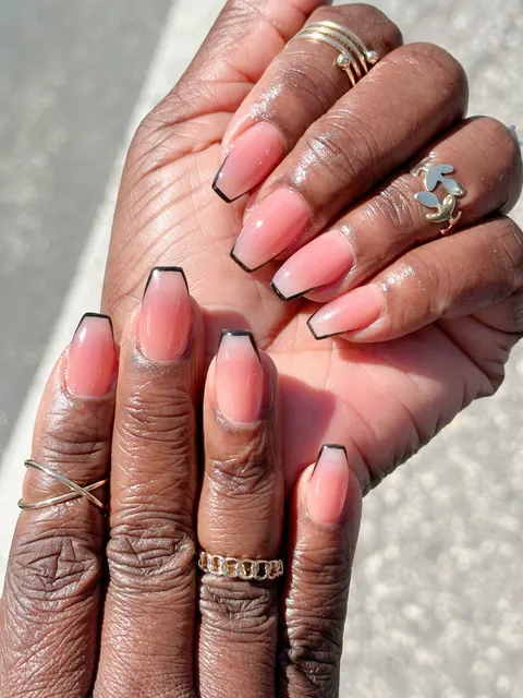 Pearl Nail Spa (SNS Dipping Powder)