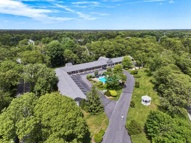 Handkerchief Shoals Inn