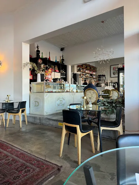 Daci & Daci Bakers New Town