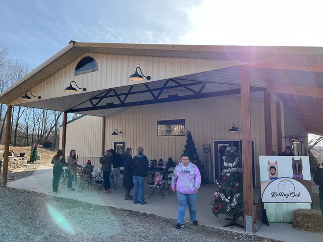 Rolling Oak Alpaca Ranch