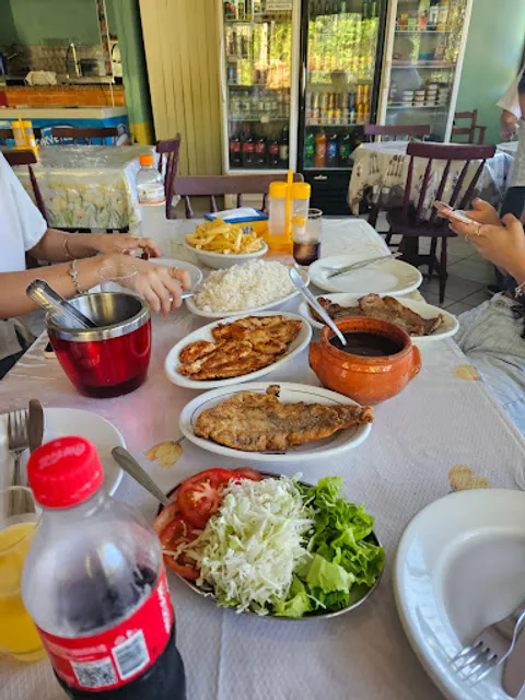 Restaurante e Mercearia Praia do Forte