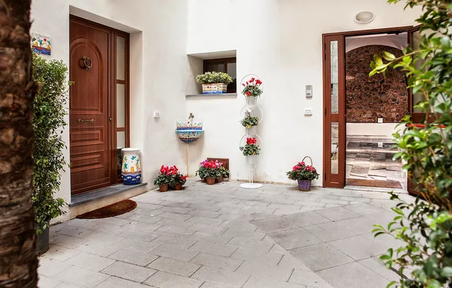 Antiche Volte Palace