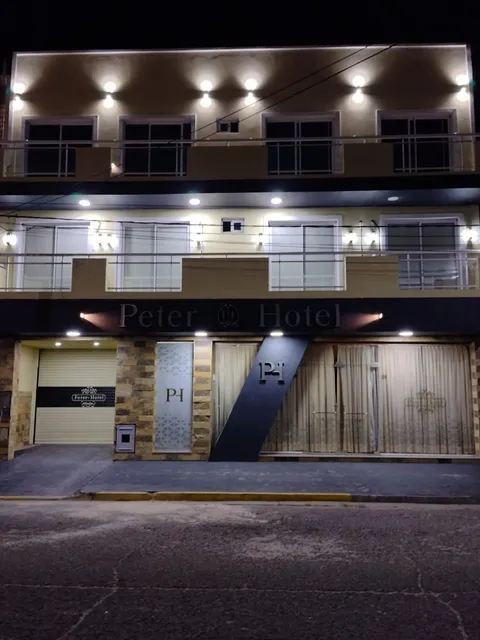 Peter Hotel's