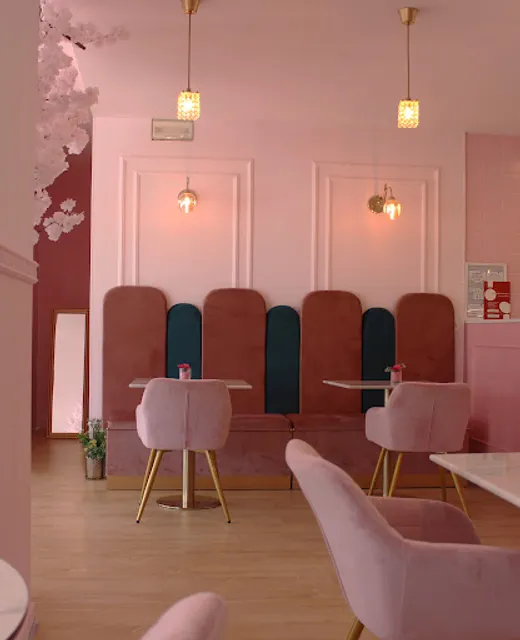 Perla Brunch & Restaurant