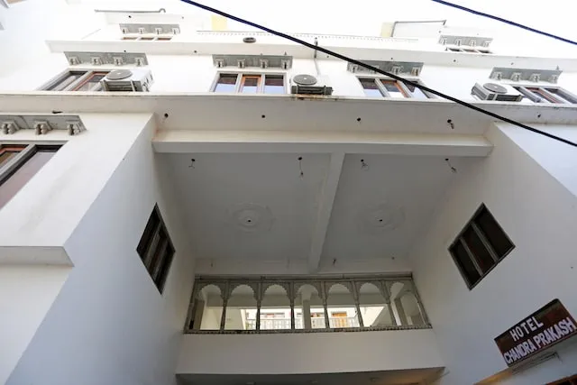 OYO 1159 Hotel Chandra Prakash