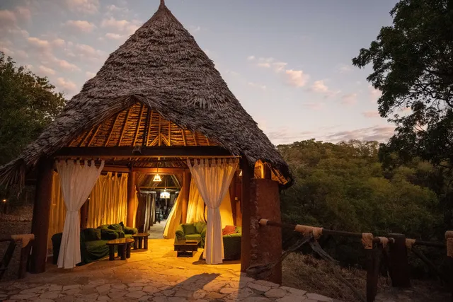 Sable Mountain Lodge | A Tent with a View Safaris