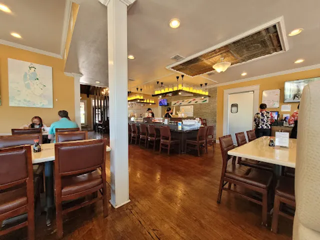 A-Tan Asian Bistro & Sushi Bar