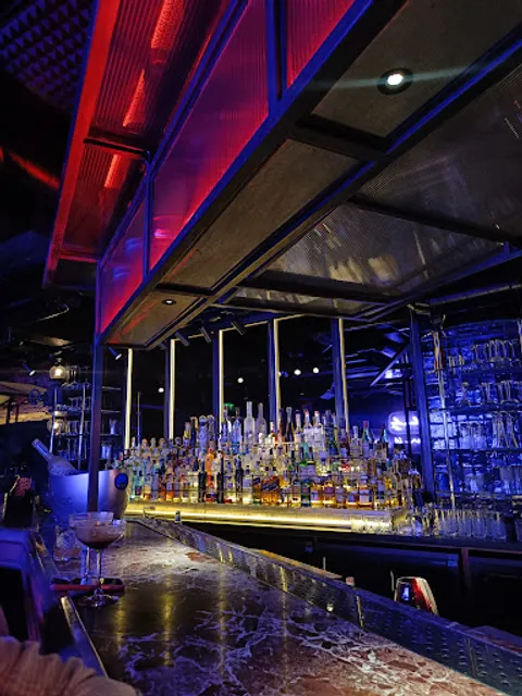 SUBMISSION Mayfair (Miro)