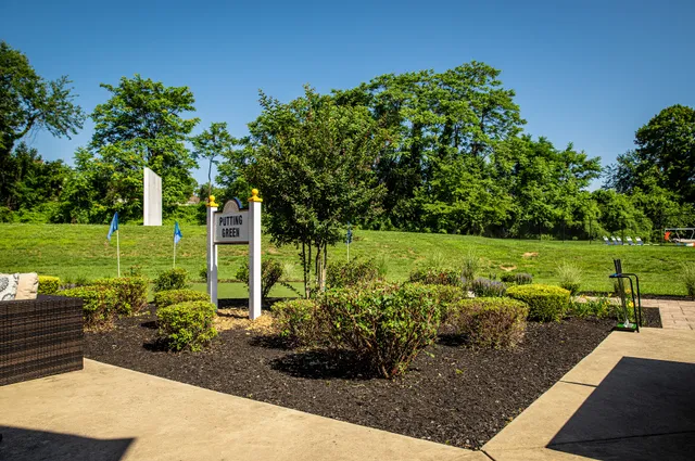 Lynnewood Gardens at Elkins Park