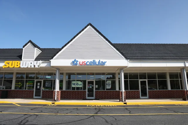 UScellular & T-Mobile