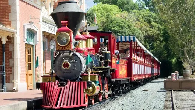 Disneyland Railroad - Main Street Station
