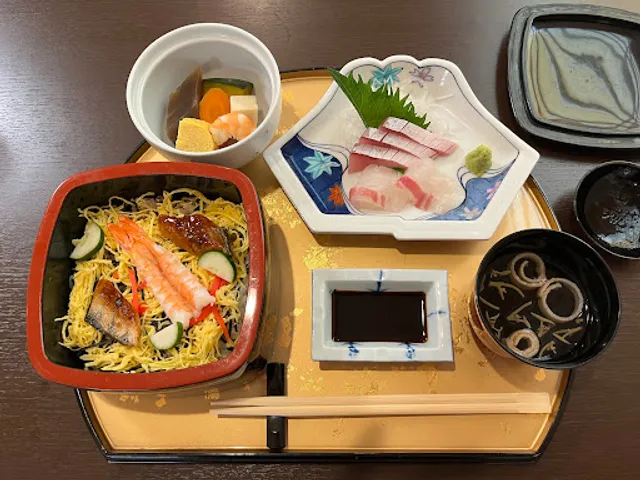 会席レストラン 悠翠館