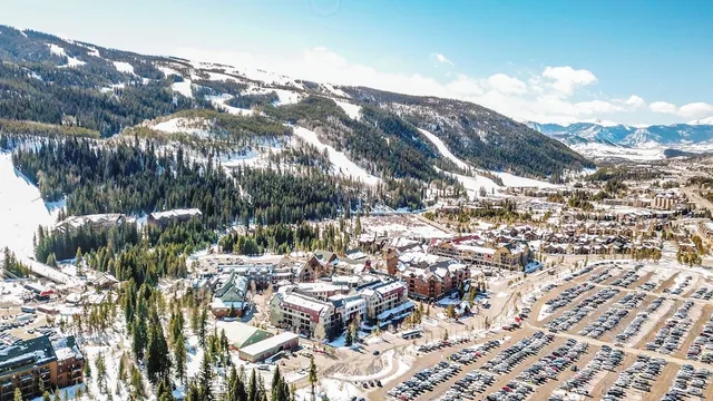 Silvermill Condominiums