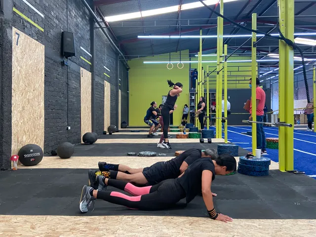 Centro de Entrenamiento +Nómadas, HYROX / Cross Fitness / Funcional / Nordic Training / Endurance