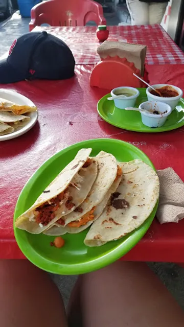 Quesadillas de la Colonia