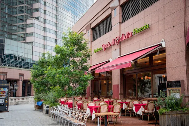 Bacio di Giulietta Ebisu