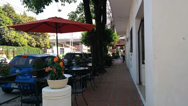 Carmesí Terraza Cafe