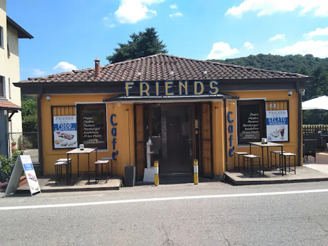 Friends Cafe'