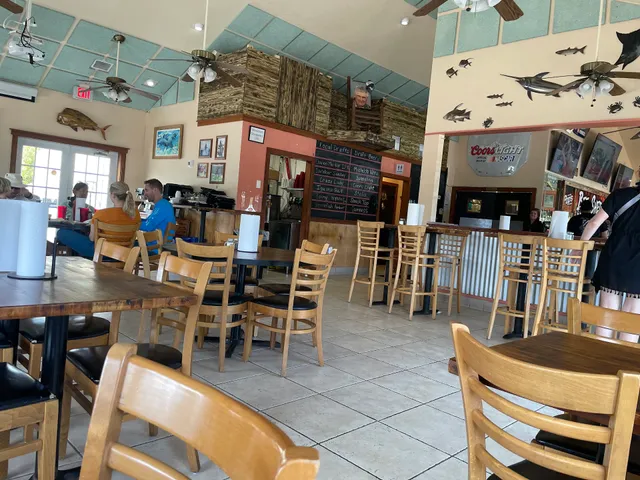 Pop's Smoke Shed - Big Pine Key