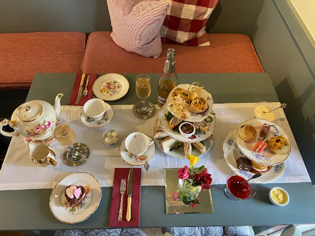 The Chocolate Teapot