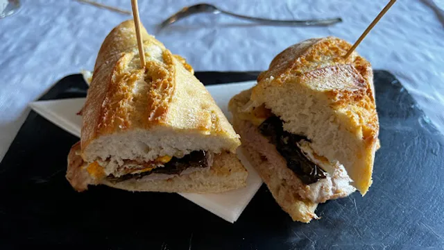 Restaurante/Cafeteria Hamburgo 13