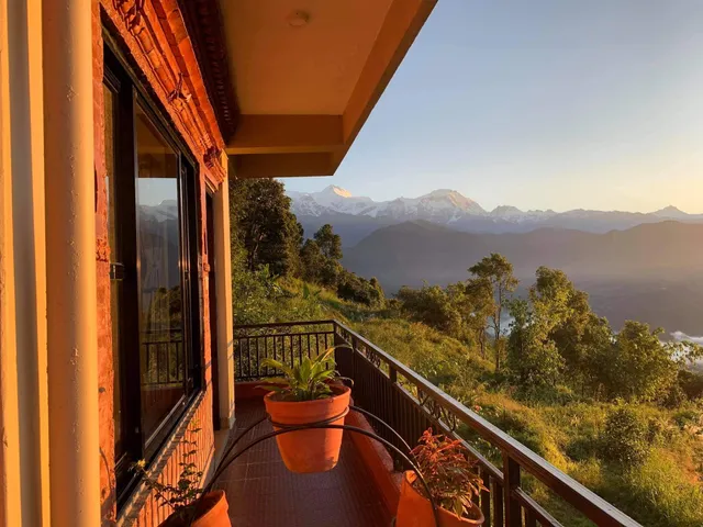 Superview Lodge, Best Himalayan Sunrise in Sarangkot