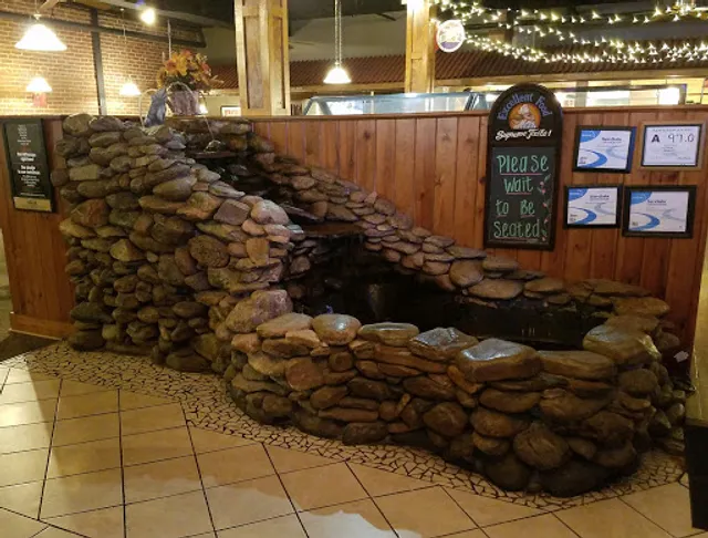 La Piazza Italian Restaurant & Bar