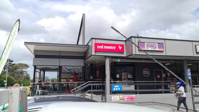 Red Rooster Ashgrove West Reggie