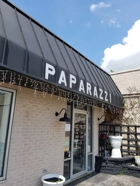 Paparazzi (Glamour & Gowns)