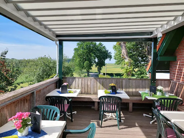 Fruit Paradise Cafe & Farm Shop