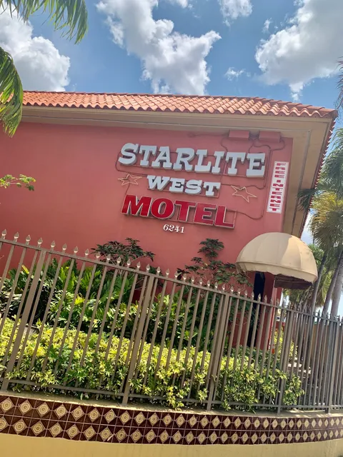 Starlite West Motel
