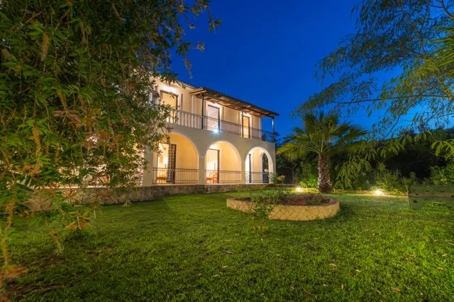 Helen & Theo Studios