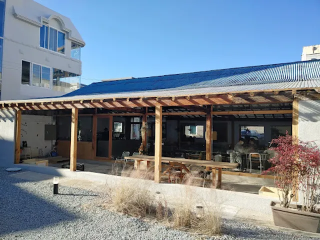 오뉴월 카페& 와인