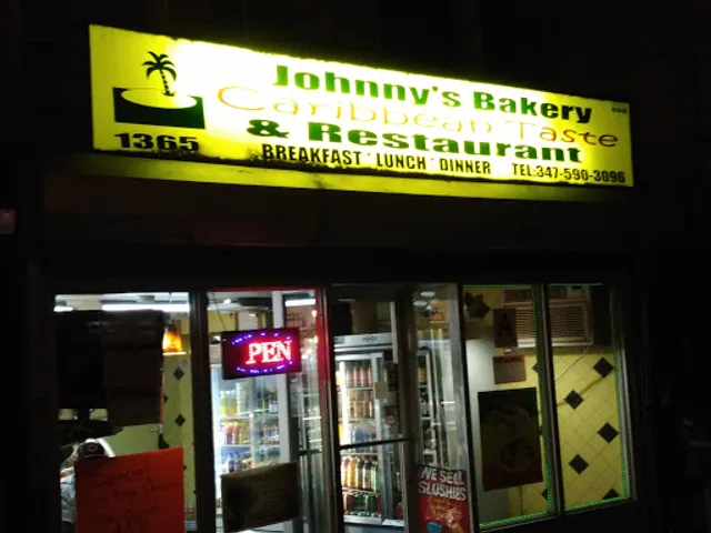 Johnny's Caribbean Bakery & Resturant