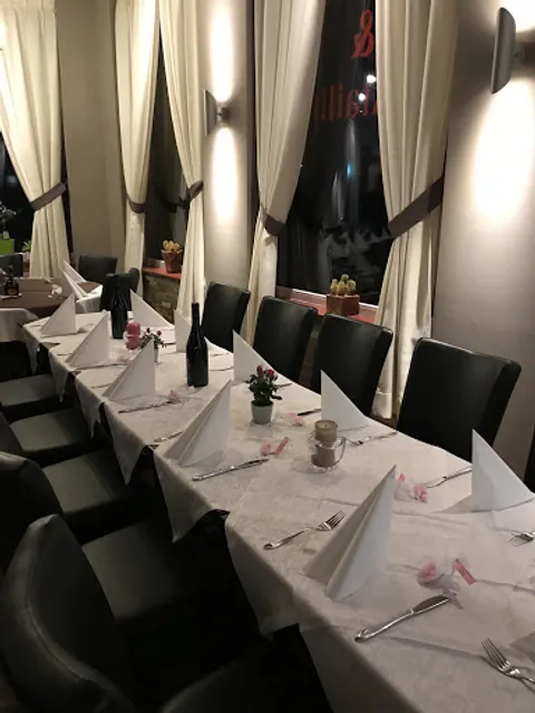 Elite's Food & Drinks, Restaurant Und Cocktail Bar