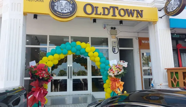 OLDTOWN White Coffee @ Kota Laksamana 2