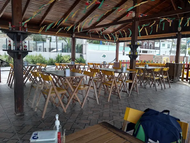 Quiosque do Dinho's - Orla da Praia do Tombo