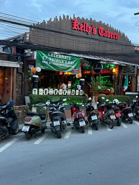 Kelly’s Tavern