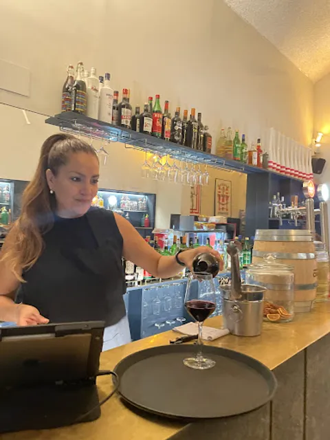 La Malabarista Vermuteria