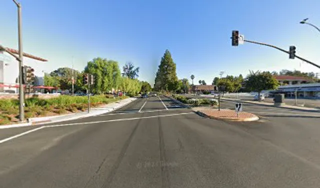 The Oaks Thai Cafe--Now Open--Enjoy Authentic 'Homemade' Thai Cuisine