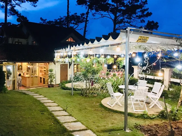 Tout Petit villa & coffee