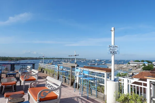 Paras paros marina lodge