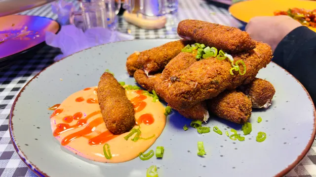 Top Tasty Restaurant & Kitchen