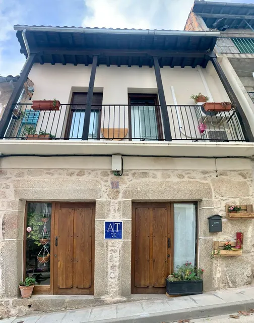 Apartamentos Turísticos Casa Tío Basilio