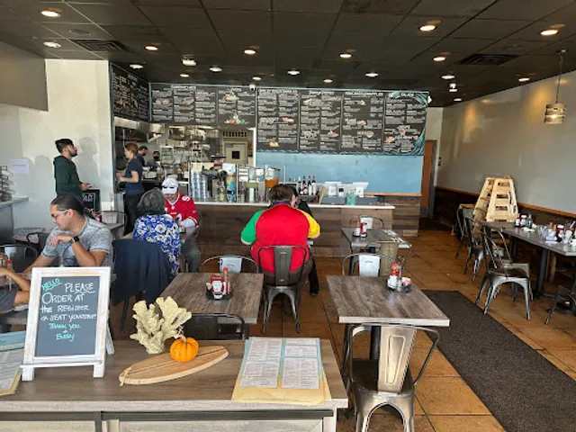 Mavericks Crepe Cafe