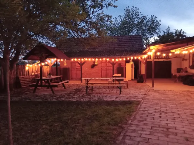 Fehérló Vendégház