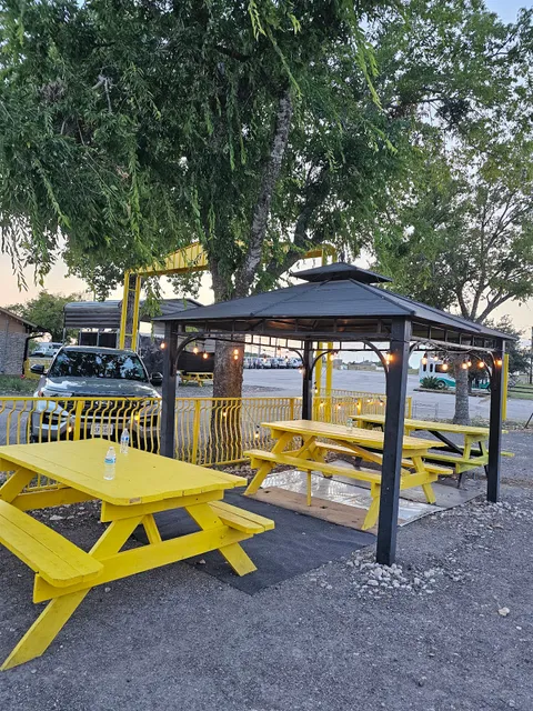 Curries and momos (Pflugerville)