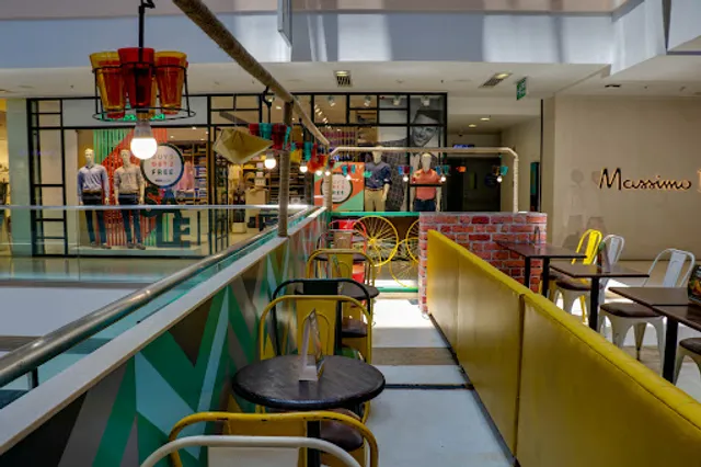 Chaayos Cafe - DLF Mall of India, LGF