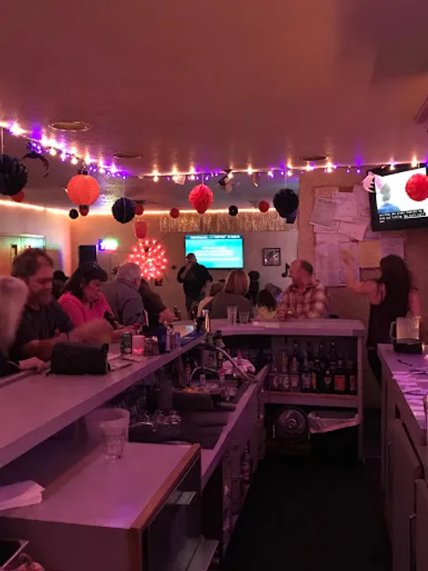 Yan's Chinese Restaurant & Lounge