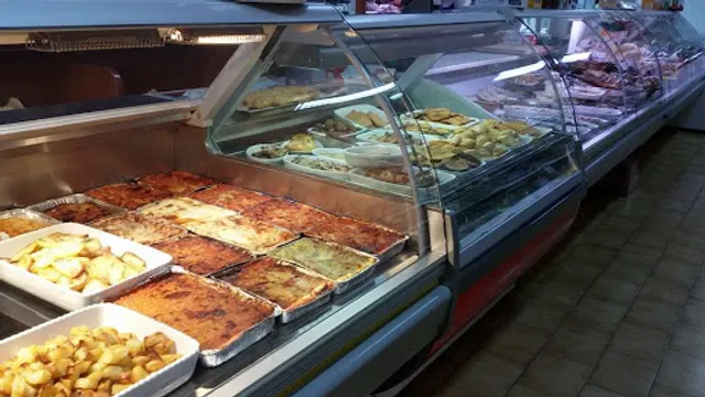 Marinella Market e Gastronomia